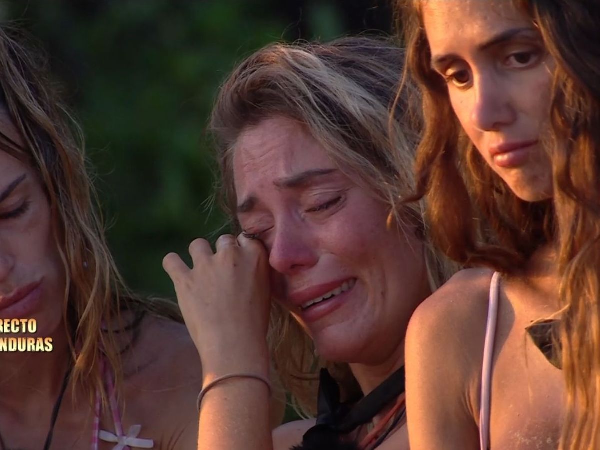 Claudia Chacón se hunde en pleno directo de Supervivientes y desvela el  motivo