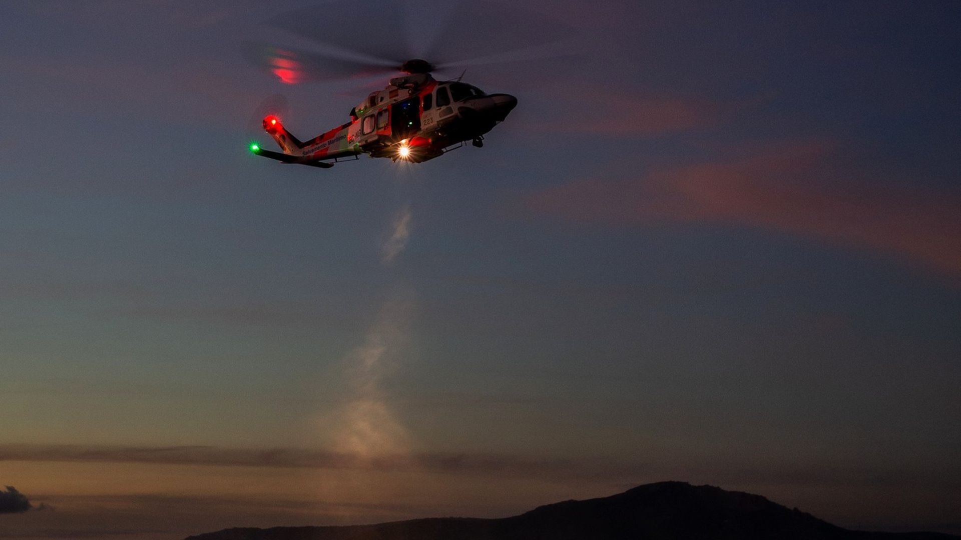 El joven de 20 años que desapareció en Cabo Tiñoso, Cartagena, saltó del barco con dinero y ropa limpia