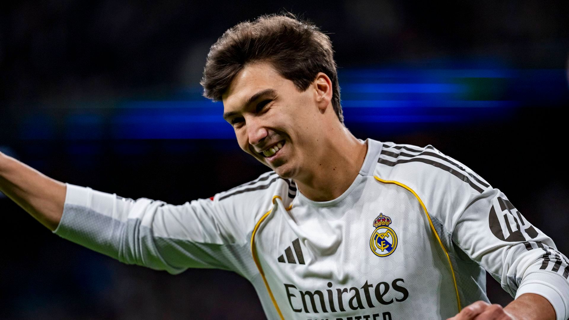 Gonzalo García celebrando un gol con el Real Madrid