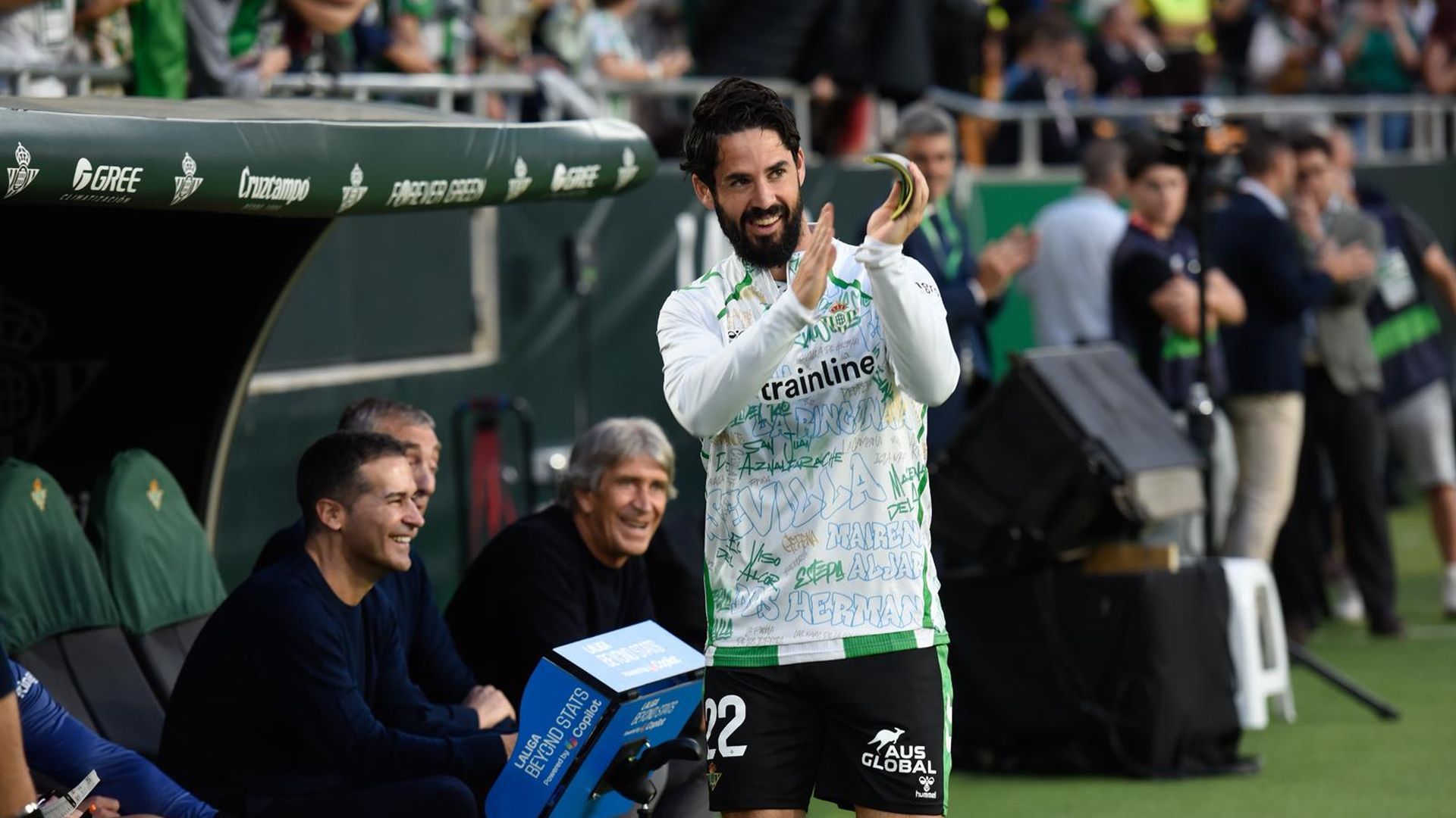 Isco Alarcón, en el banquillo de La Cartuja