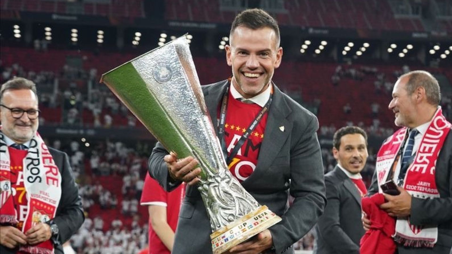 Jordi Marín, celebrando la Europa League de Budapest