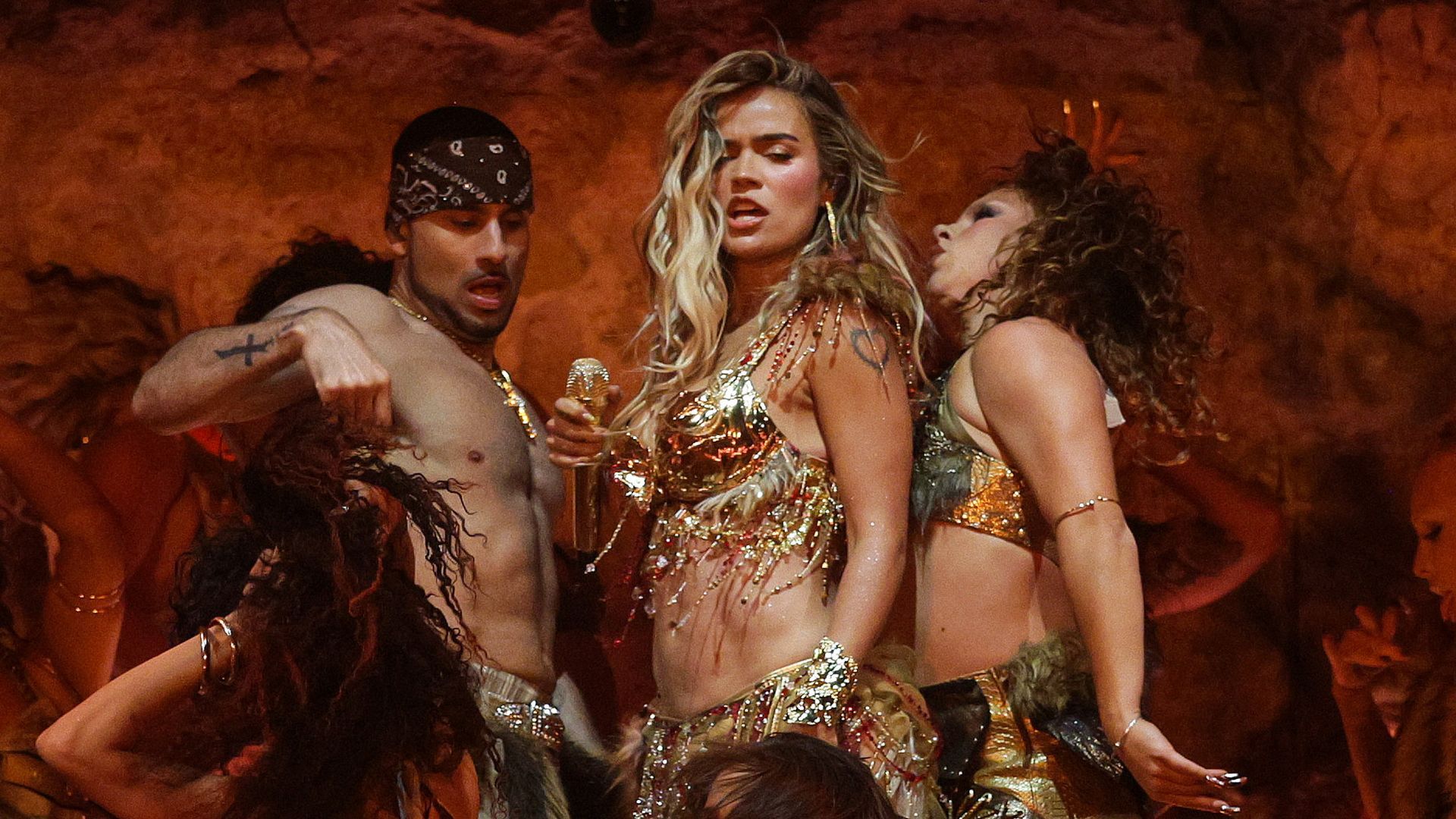 Karol G se convierte en la primera latina en encabezar el cartel del Coachella