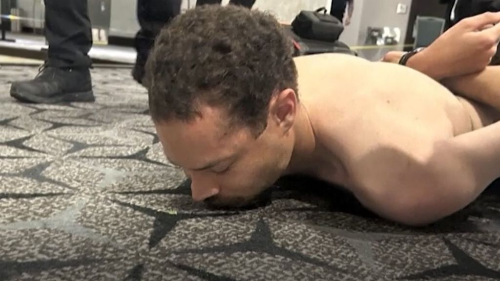 Lobos solitarios contra Trump, fallos del servicio secreto y baja popularidad: la historia se repite