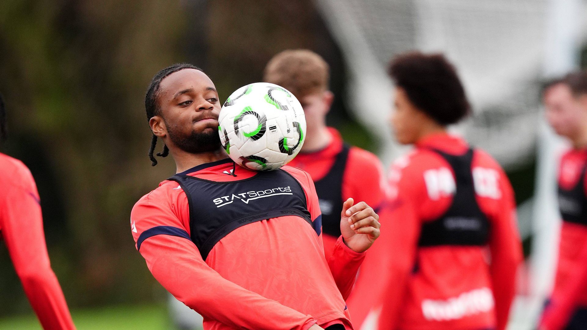Mofe Jemide, durante un entrenamiento.