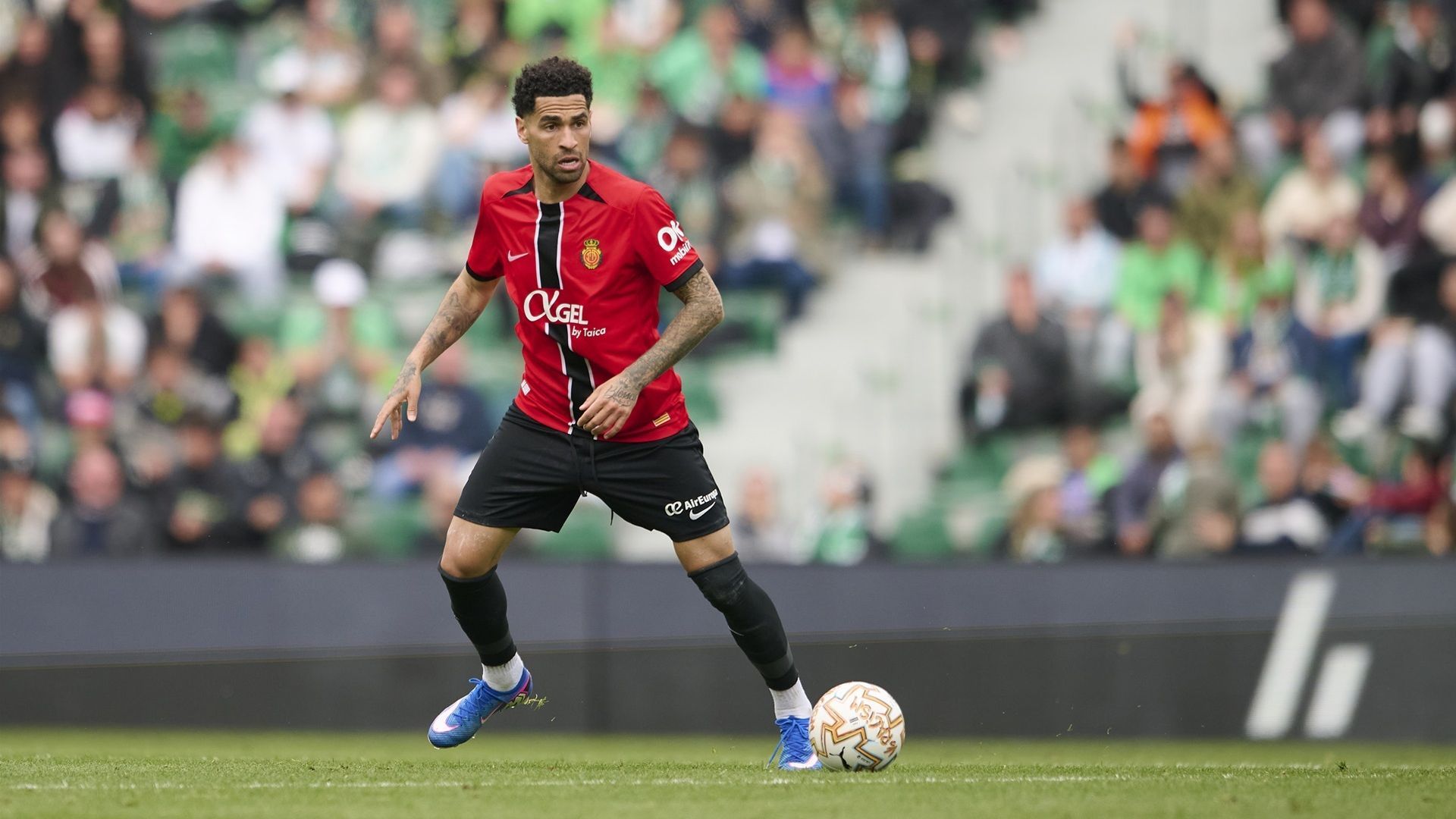 Omar Mascarell durante un partido del RCD Mallorca esta temporada