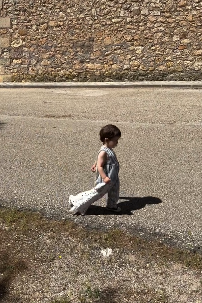 Sara Carbonero ha estado rodeada de su familia en su tierra natal tras el último adiós a su madre