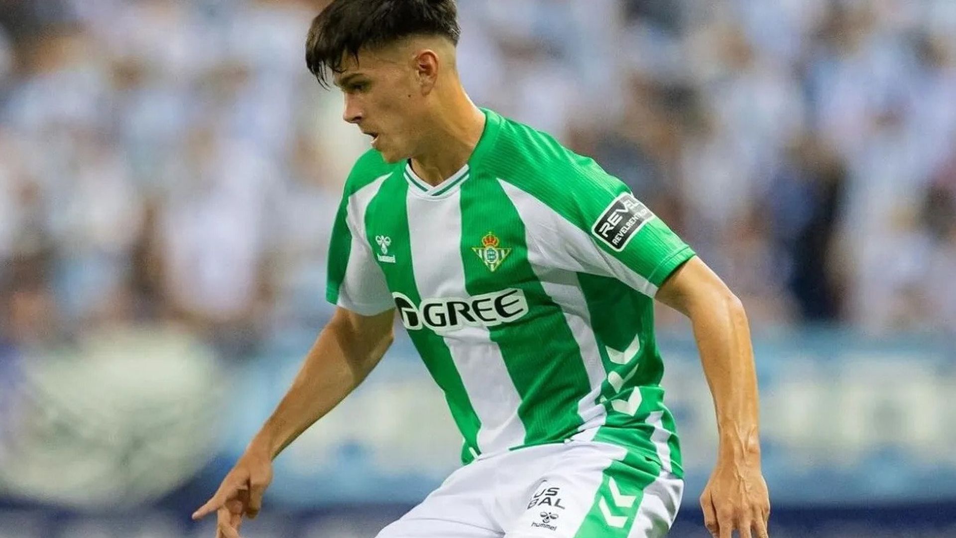 Dani Pérez, con el primer equipo del Betis