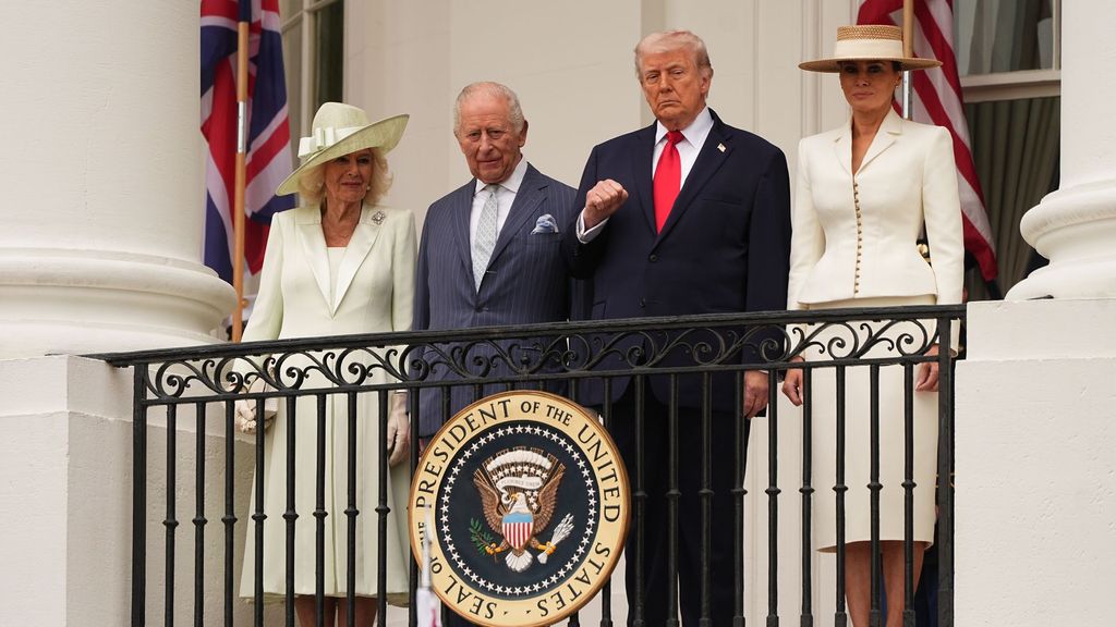 El Trump más bromista confiesa que su madre estaba 'enamorada' del rey Carlos III: "Me dijo, mira Carlos, es tan mono"