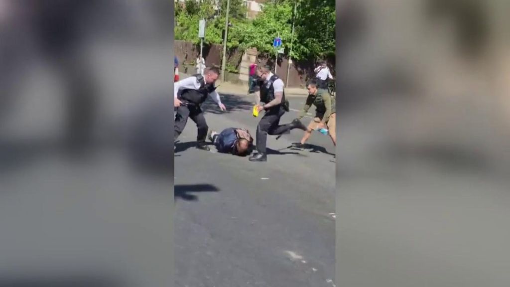 Al menos dos personas han resultado heridas tras un ataque contra un sinagoga en el norte de Londres