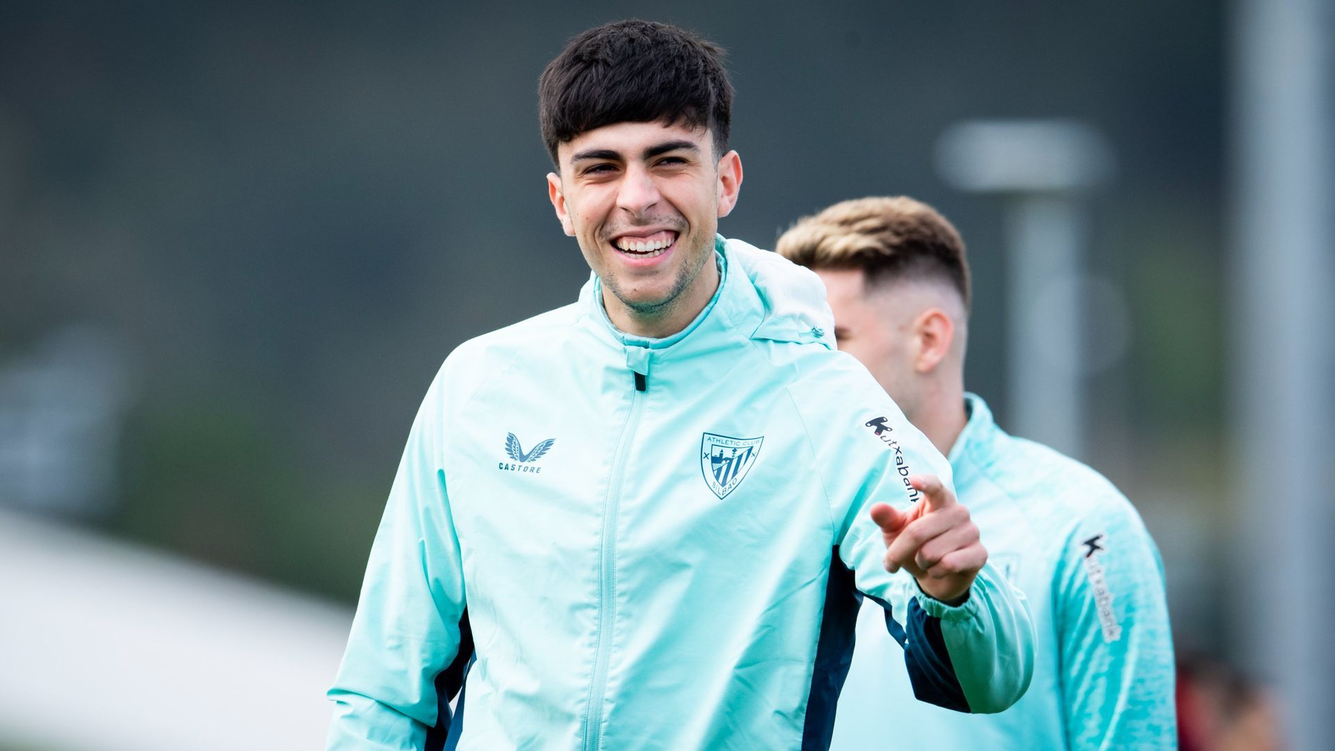 El centrocampista bilbaíno Alex Rego en un entrenamiento en Lezama