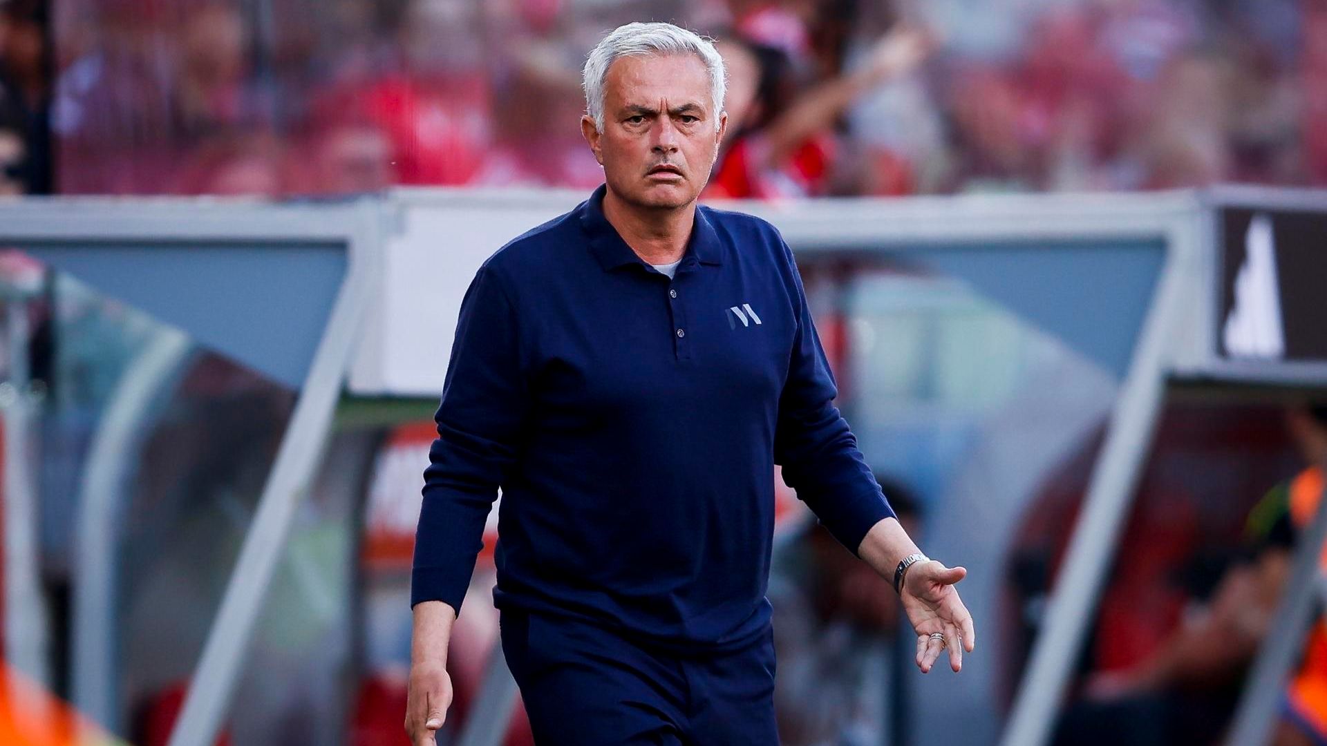 Mourinho, en un partido del Benfica