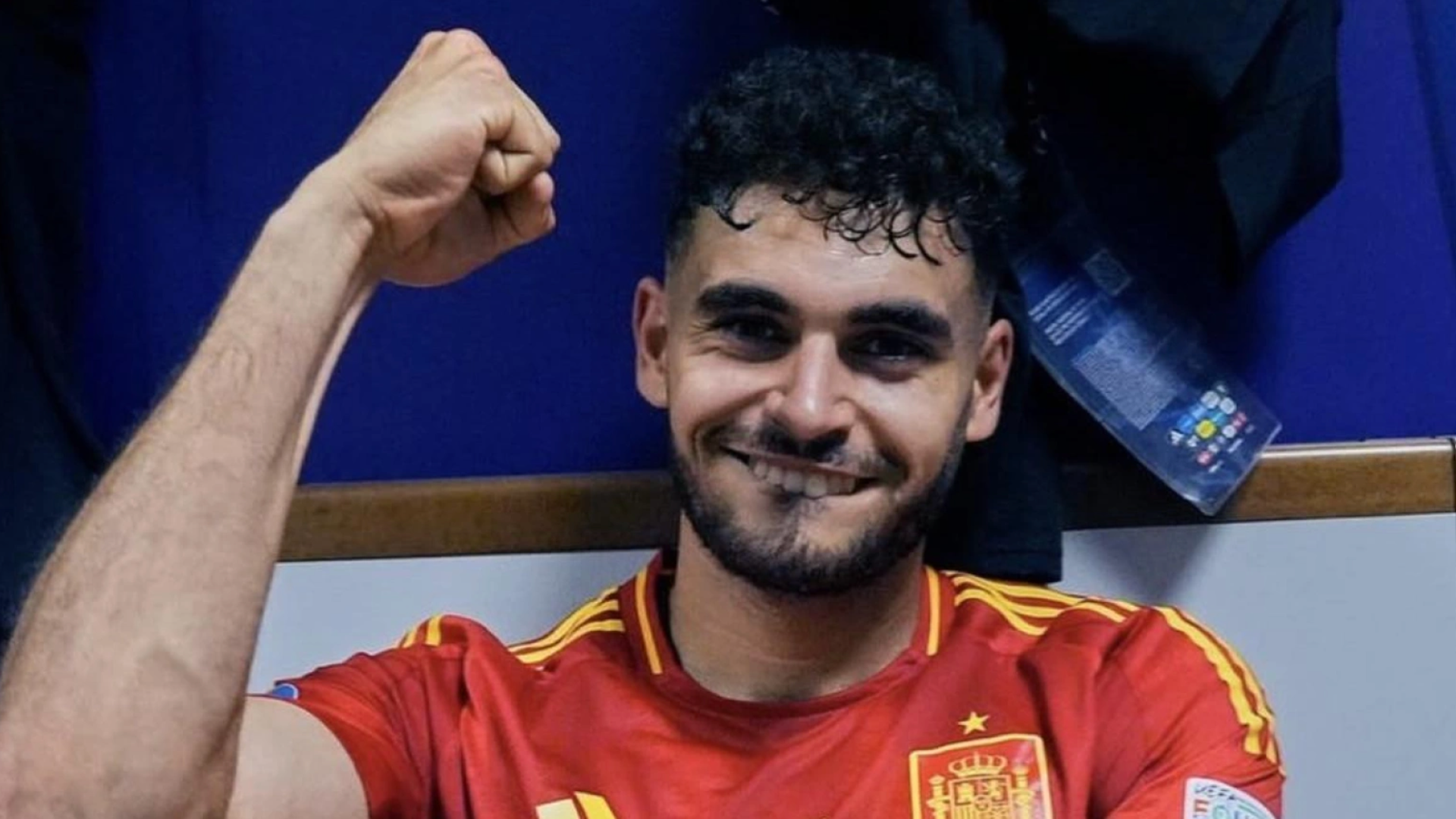 Andrés García con el Aston Villa