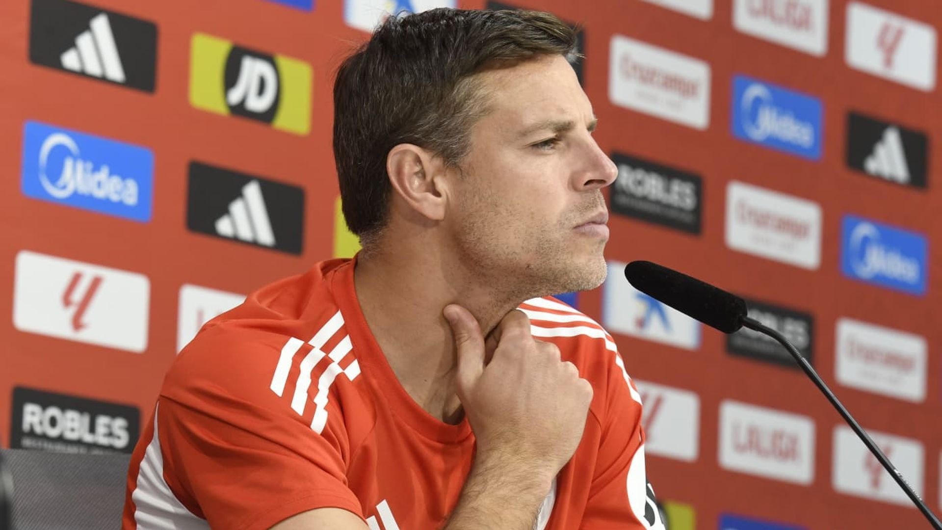 César Azpilicueta, en rueda de prensa