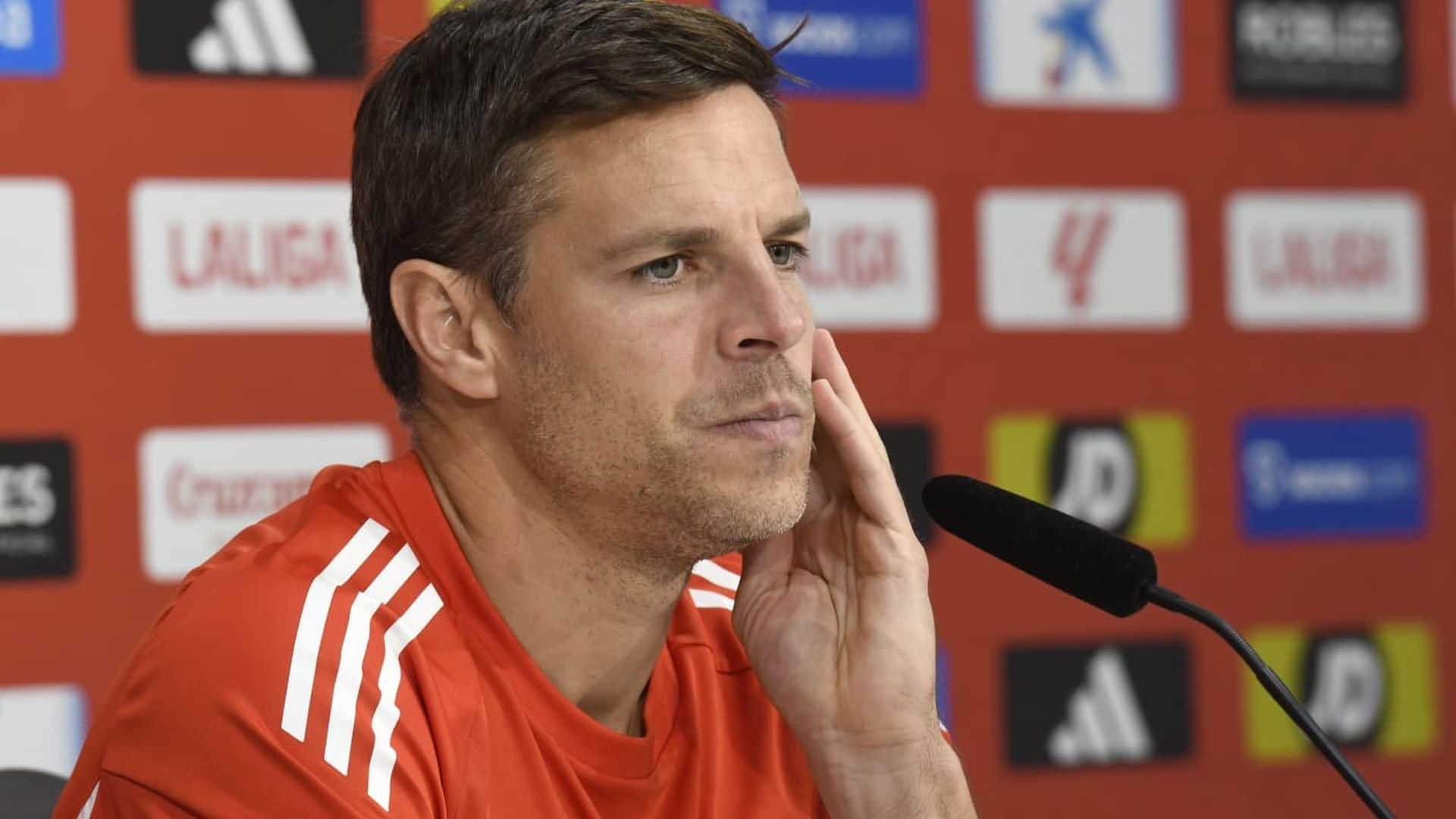 César Azpilicueta, en rueda de prensa