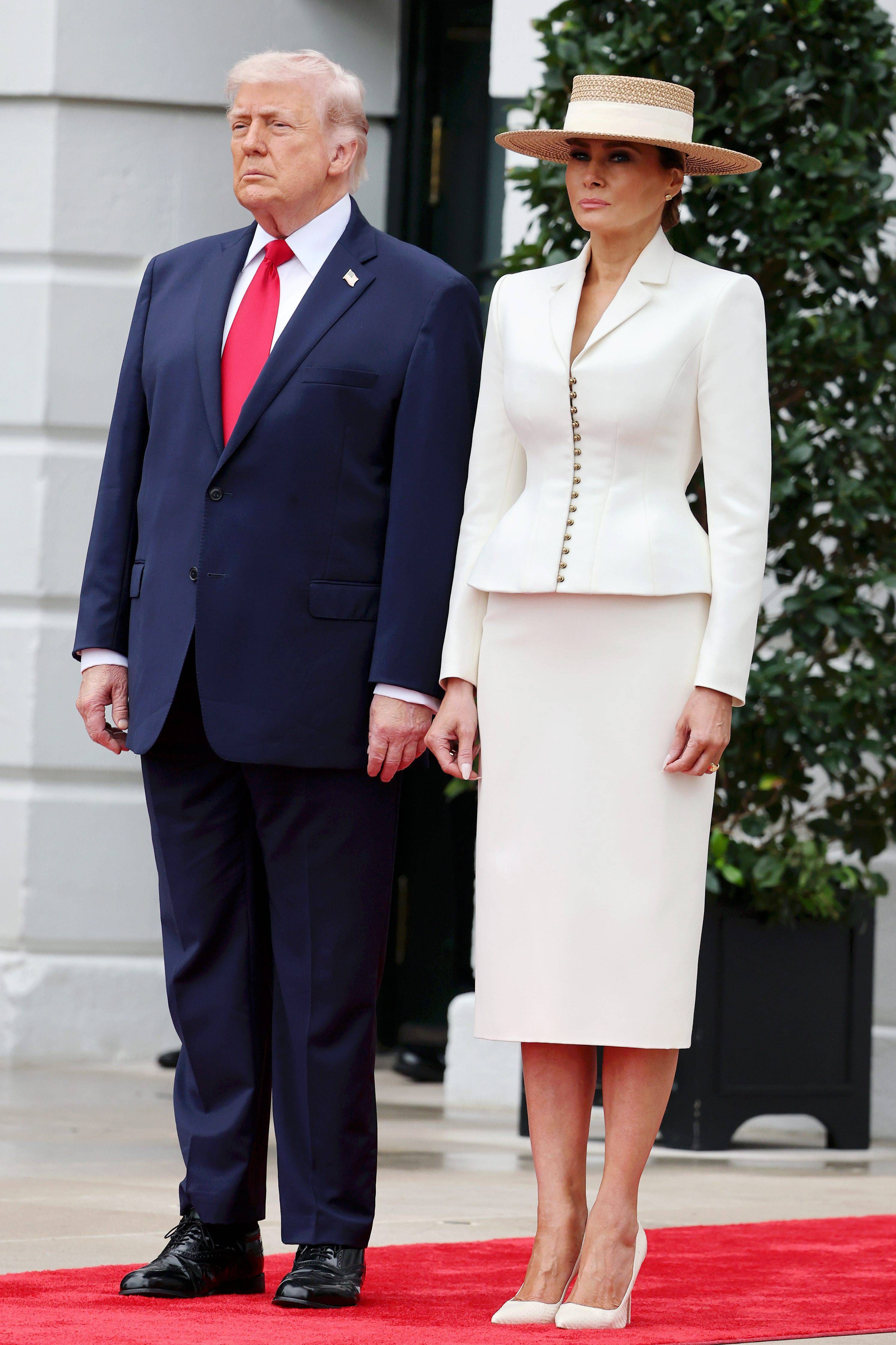 Donald y Melania Trump durante el viaje de Carlos III y Camila