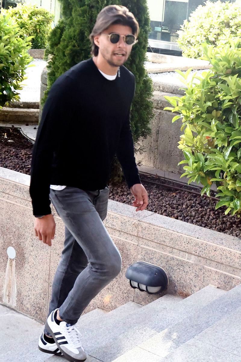 Javier Tudela, a su llegada a la Audiencia Provincial de Madrid para apoyar a su madre Makoke en el juicio