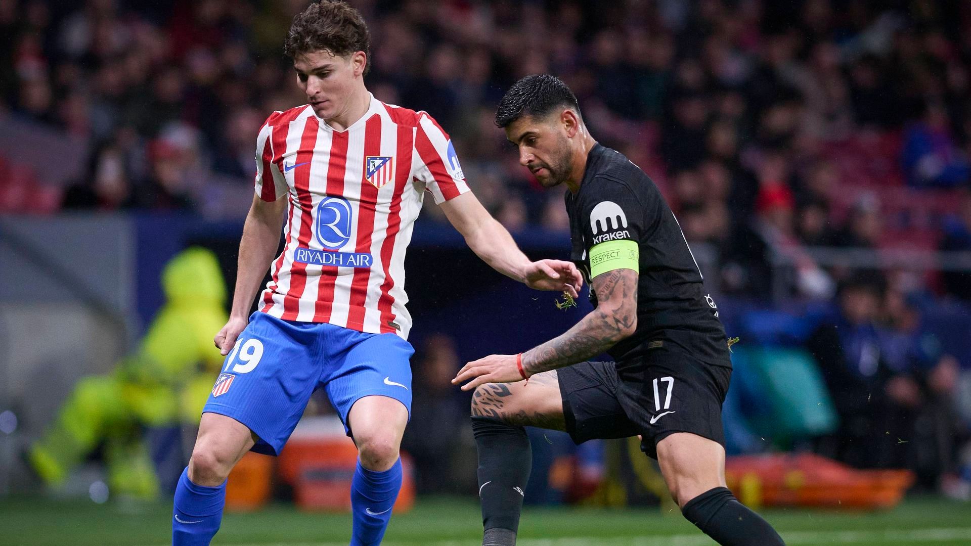 Julián Álvarez y Cuti Romero en la eliminatoria de Champions League