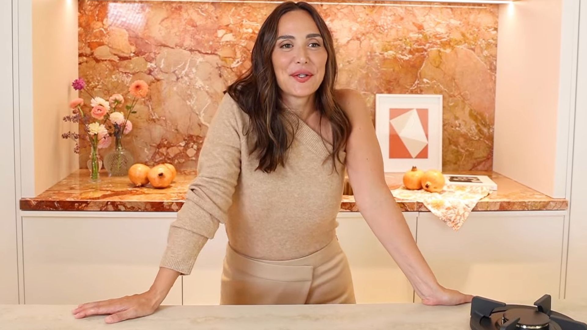 Tamara Falcó en la cocina de su ático madrileño