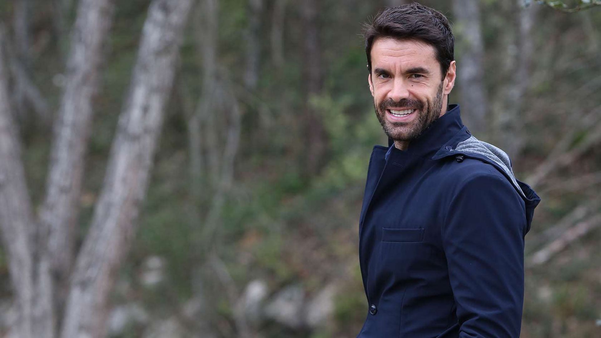 Xabi Prieto posa para los medios oficiales del club