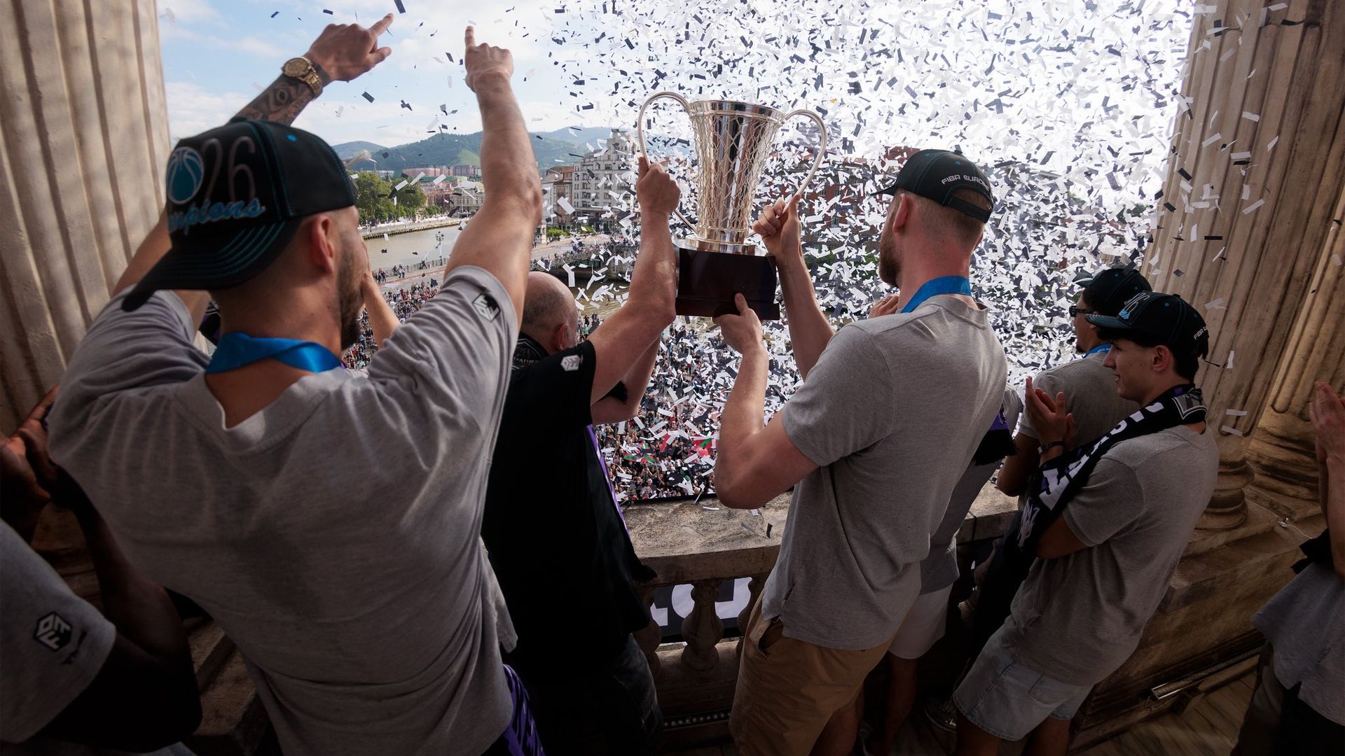 El Bilbao Basket ofrece la Europa Cup a la Marea Negra