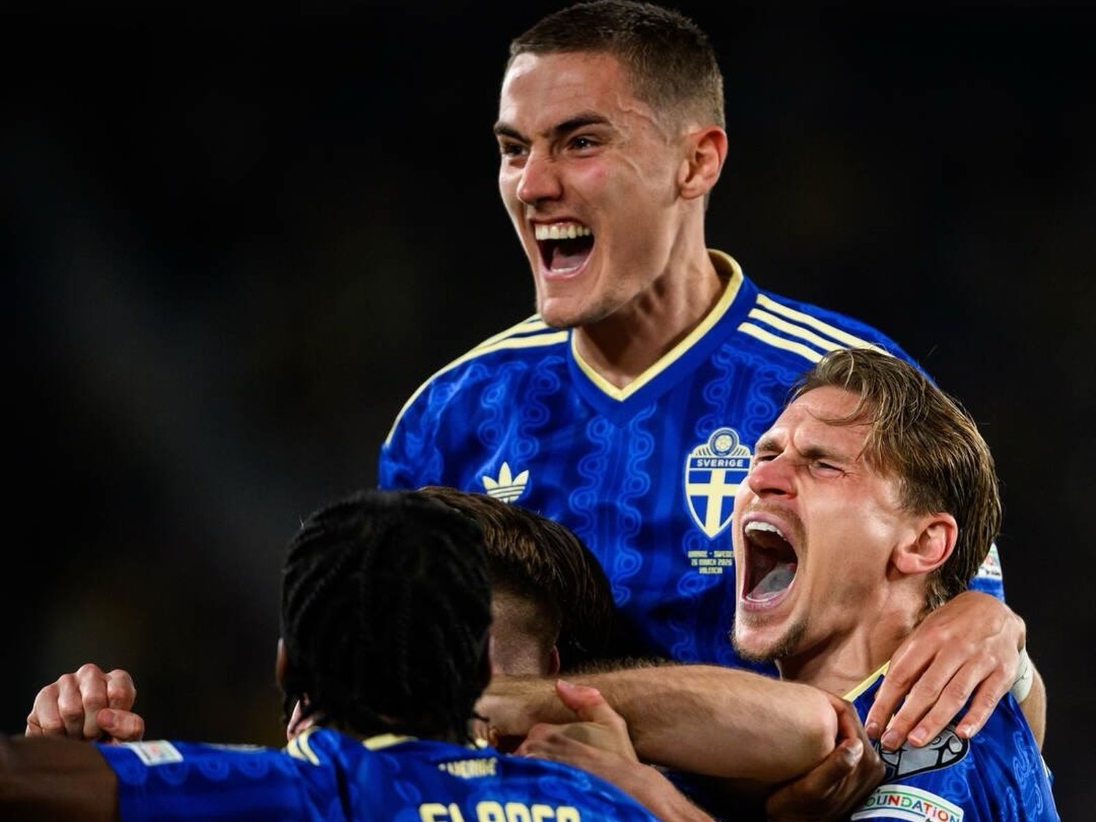 Carl Starfelt, con la selección de Suecia
