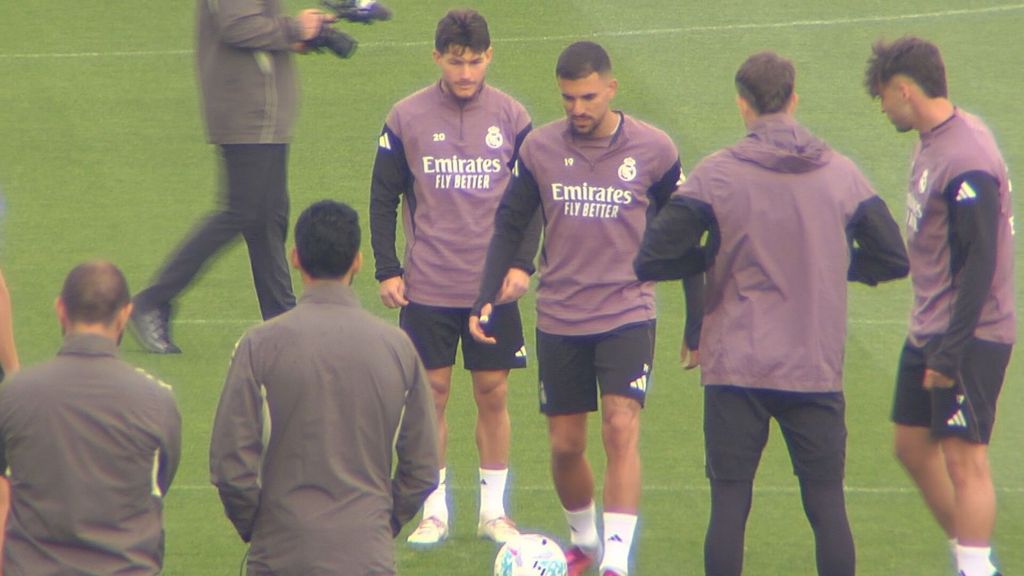 Dani Ceballos entrena en el Real Madrid tras la tensión con Arbeloa