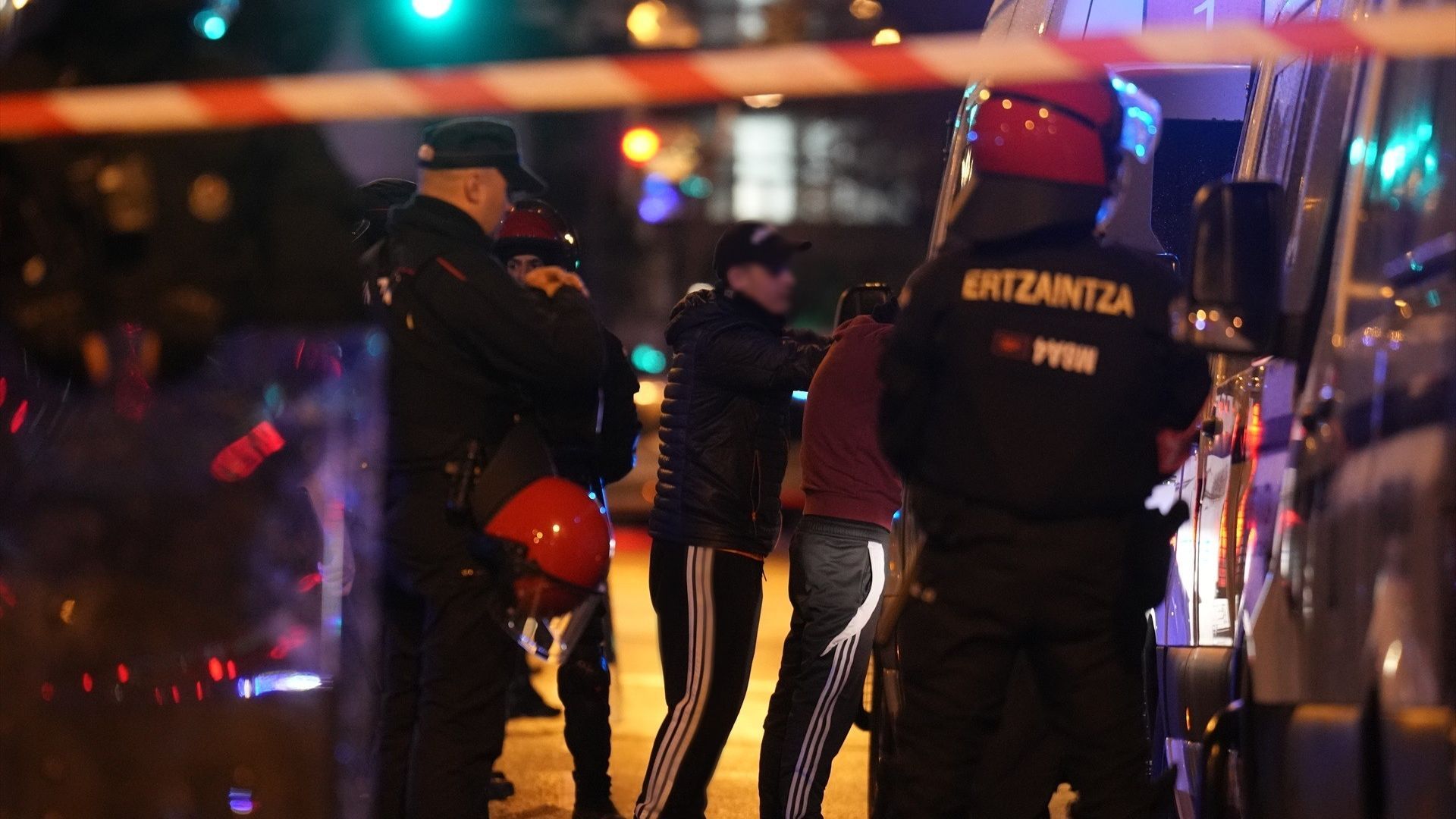 EuropaPress_7161883_dispositivo_policial_previa_partido_uefa_champions_league_athletic_bilbao