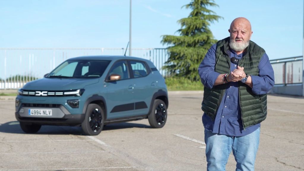 Gonzalo Serrano prueba el nuevo Dacia Spring Extreme, el SUV eléctrico urbano que gana potencia y baja de precio