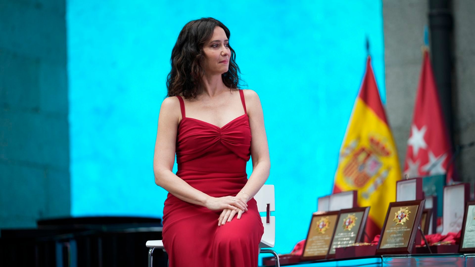 la-presidenta-de-la-comunidad-de-madrid-isabel-diaz-ayuso-en-el-acto-institucional-del-2-de-mayo-dia_da39-5.jpg
