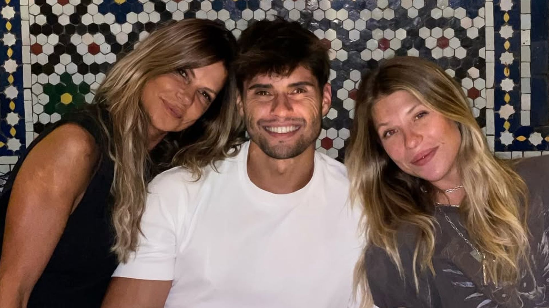 Makoke y sus dos hijos, Javier Tudela y Anita Matamoros