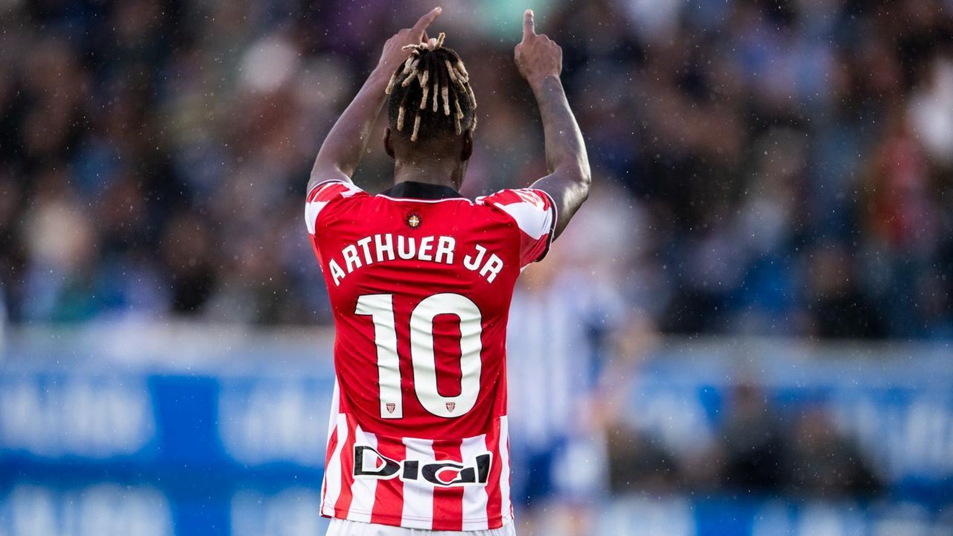 Nico Williams ha firmado un doblete ante el Alavés en Mendizorrotza
