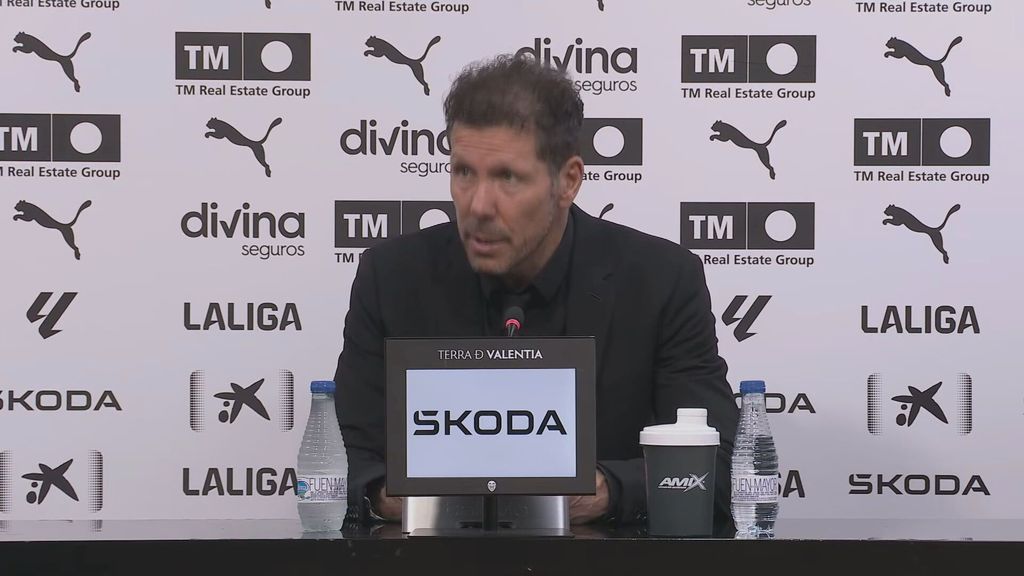 Simeone ensalza el trabajo de Fernando Torres con los canteranos: "Es un premio para el Atlético"