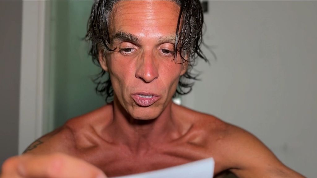 Toni Elías, último expulsado definitivo, no puede evitar emocionarse al leer su carta del 'yo del futuro': "'Supervivientes' ha sido esto"
