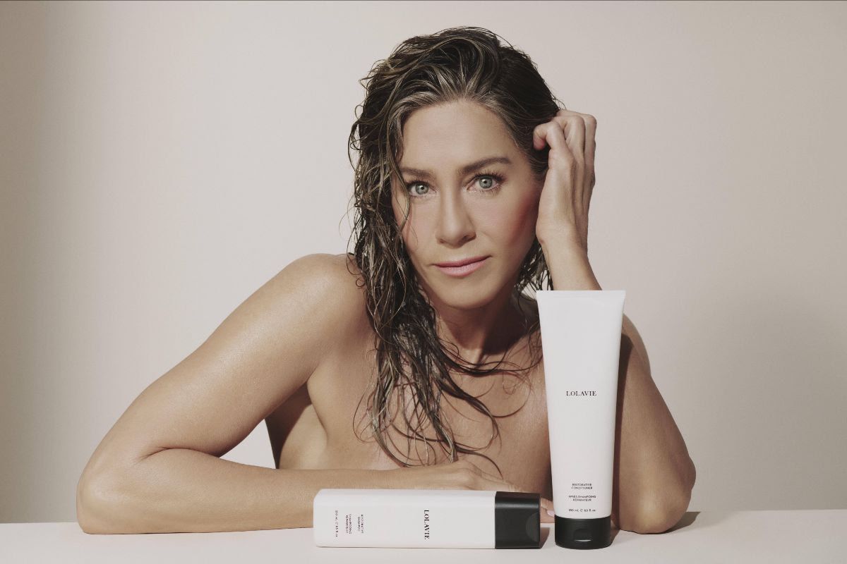 Jennifer Aniston presenta su marca capilar en España: LolaVie