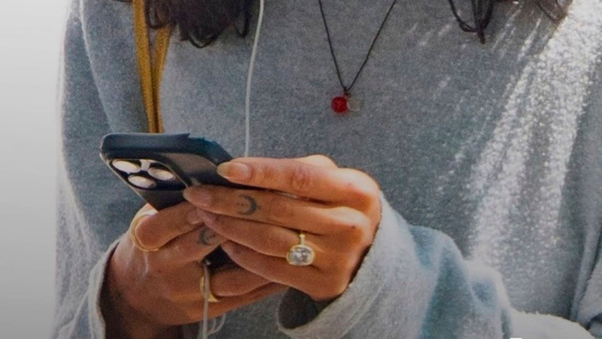 Anillo de compromiso de Zoe Kravitz