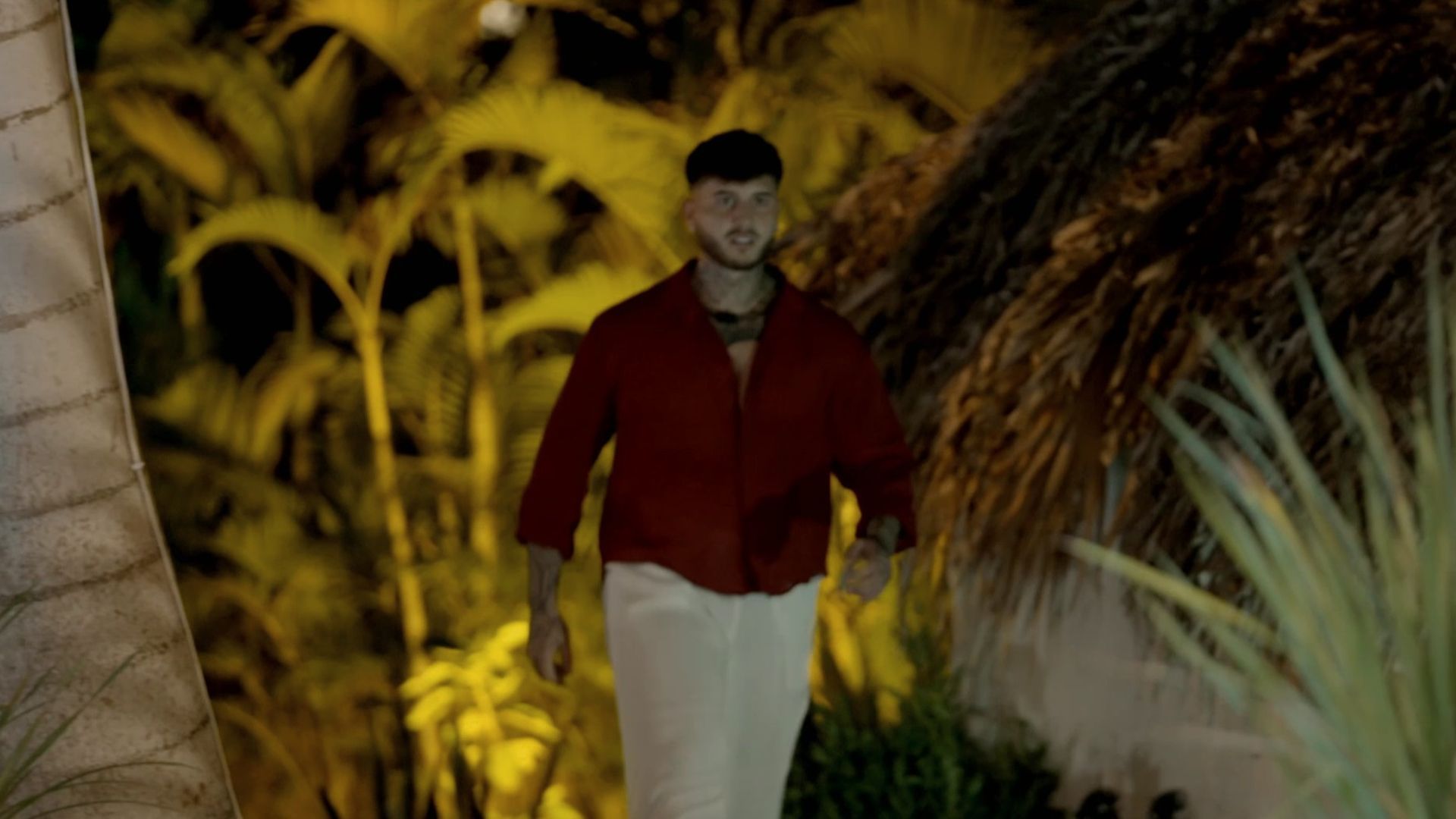 David, el nuevo participante de ‘La isla de las tentaciones’ llega a la villa y confiesa que conoce a Claudia