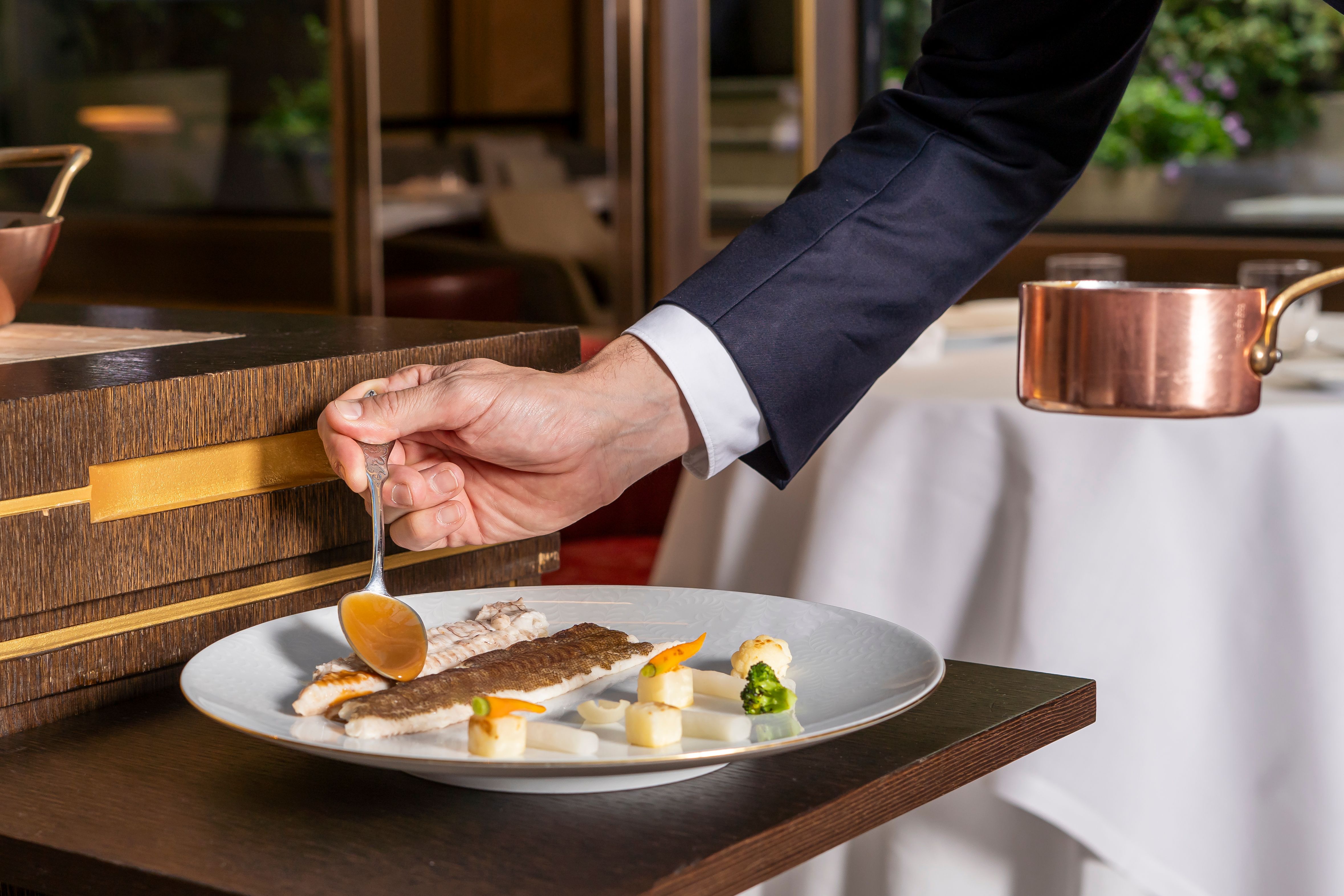 Así se presenta un lenguado con estrella Michelin