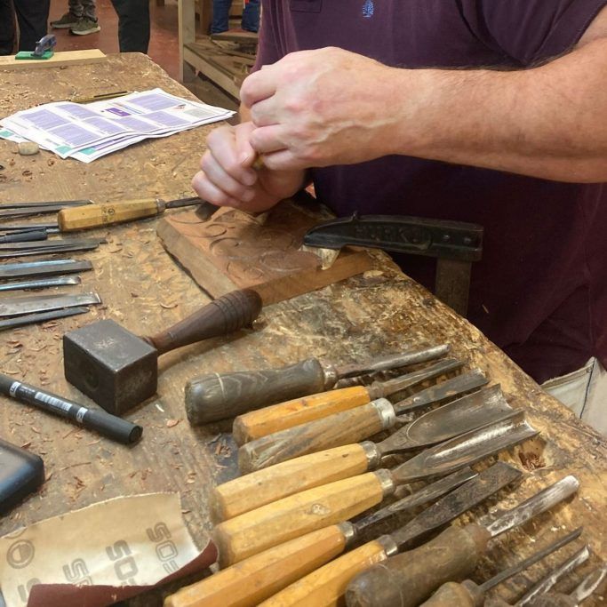 Un grupo de entre 25 y 30 tallistas de Azpeitia (Guipúzcoa) acometen el ambicioso proyecto, liderado por Mikel Sanjuan