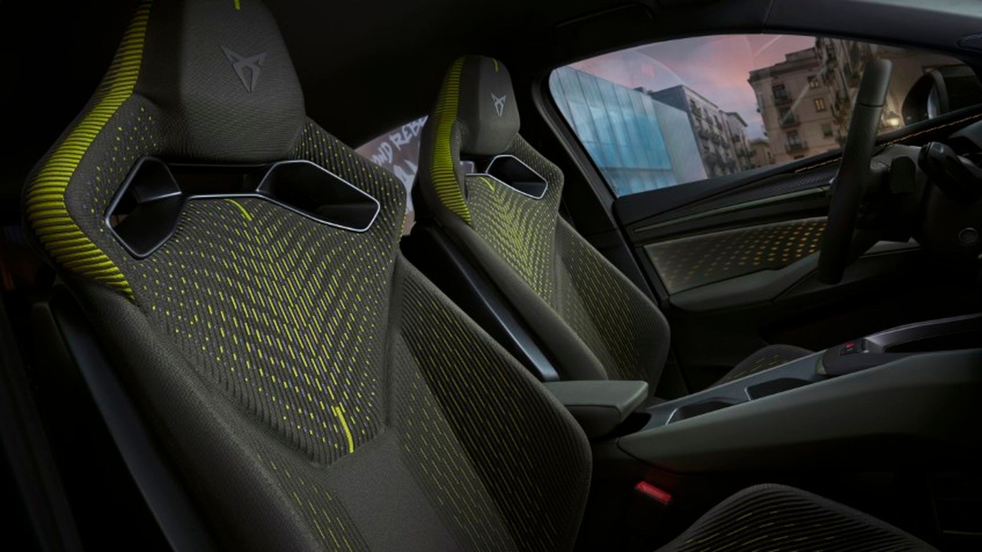 Asientos del Cupra Raval eléctrico