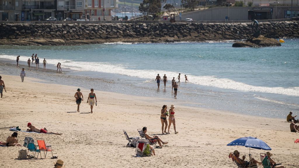 Sanxenxo, el municipio de España que más banderas azules acumula: 118 playas gallegas lucirán la distinción este verano