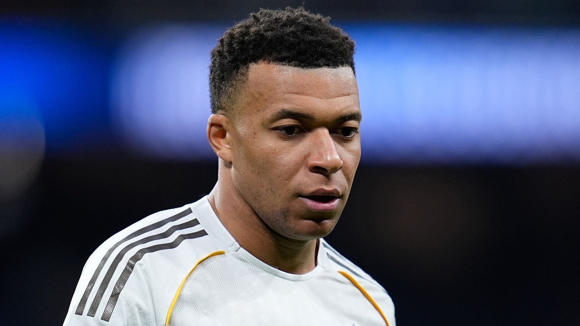 Kylian Mbappé durante un partido del Real Madrid esta temporada