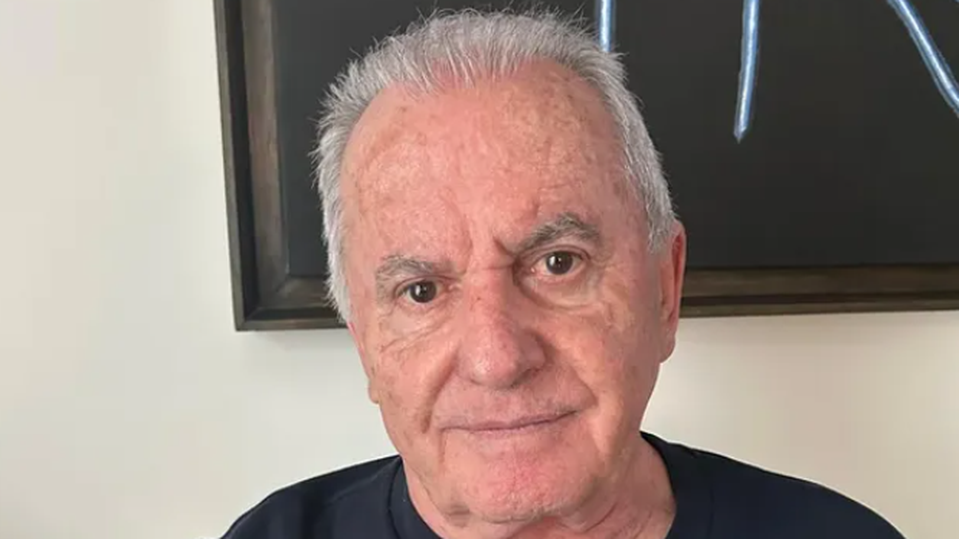La rutina diaria de Víctor Manuel para mantenerse joven a los 78: “Voy todos los días de mi vida”