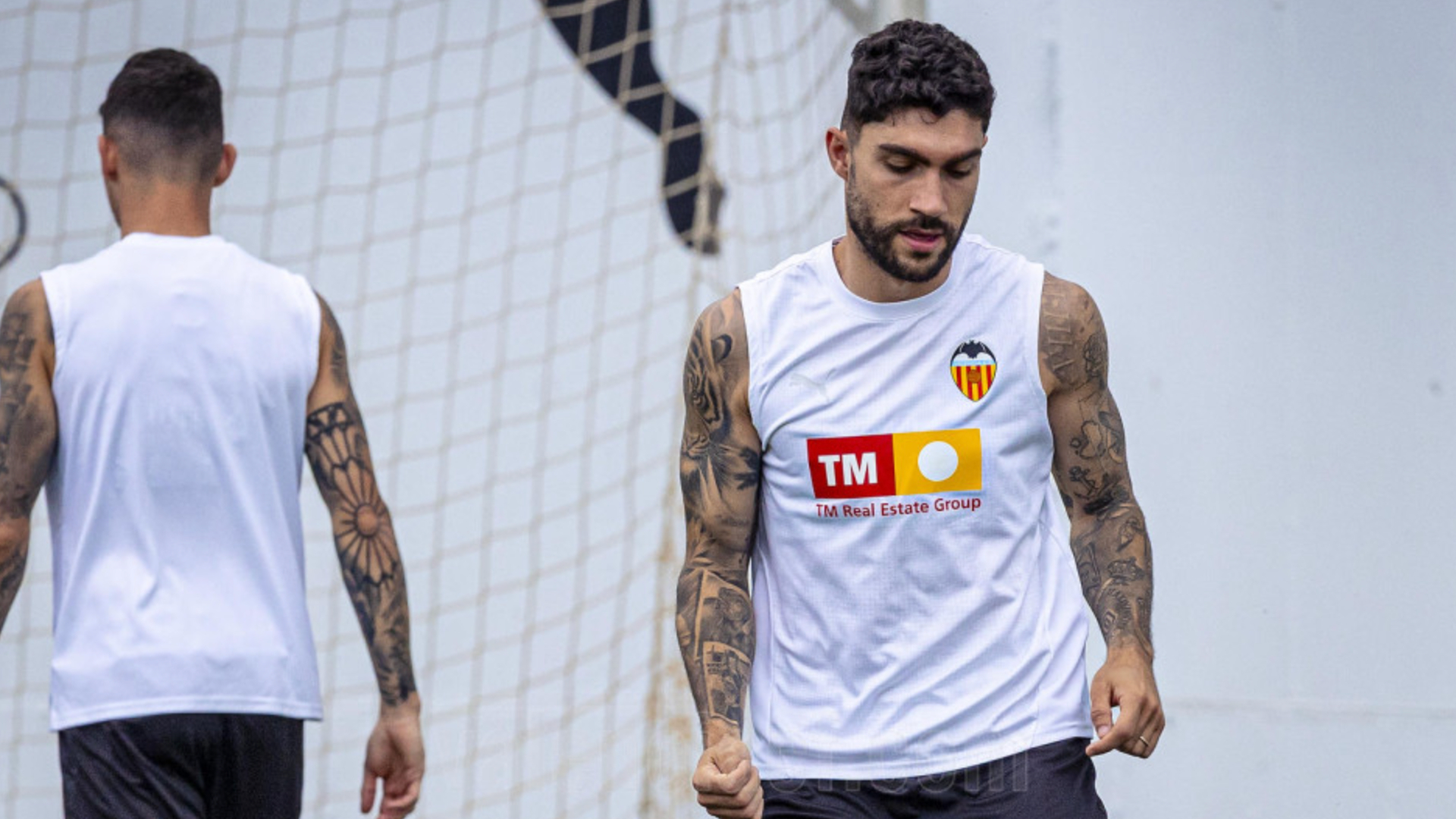 Unai Núñez entrenando en Paterna