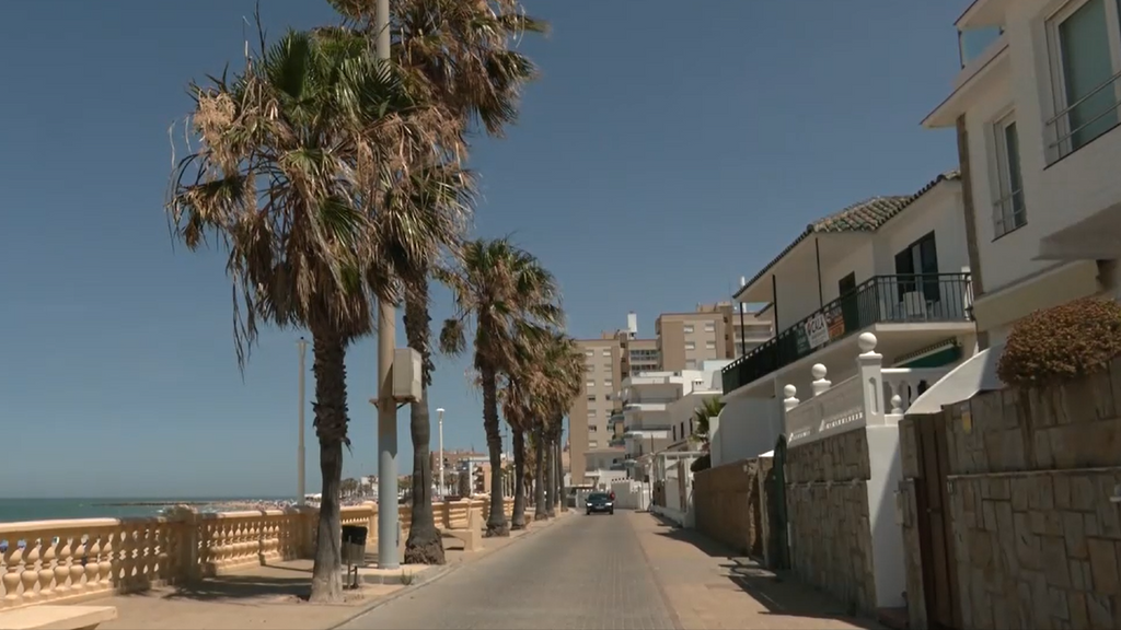 Buscar pisos para ir a la playa este verano se vuelve imposible: las reservas ya están al 80% y los precios no paran de subir