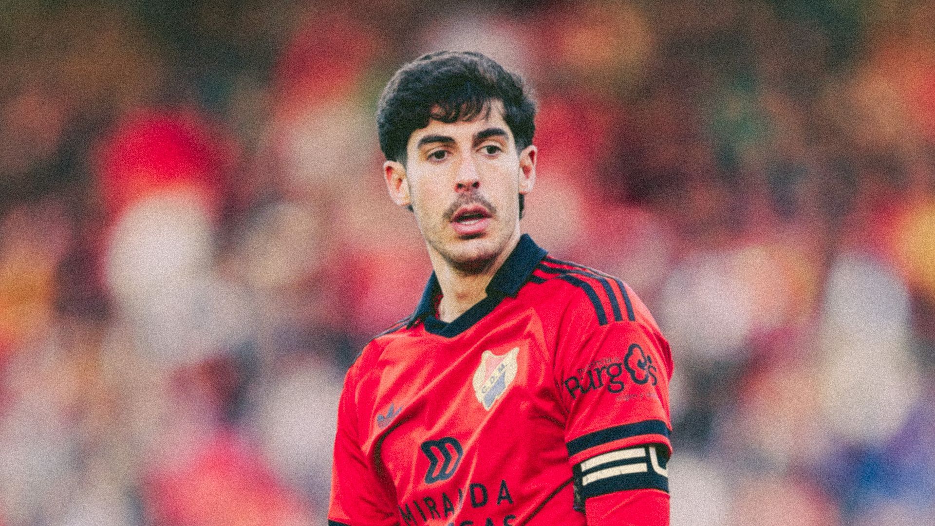 Carlos Fernández, durante un partido con el Mirandés.
