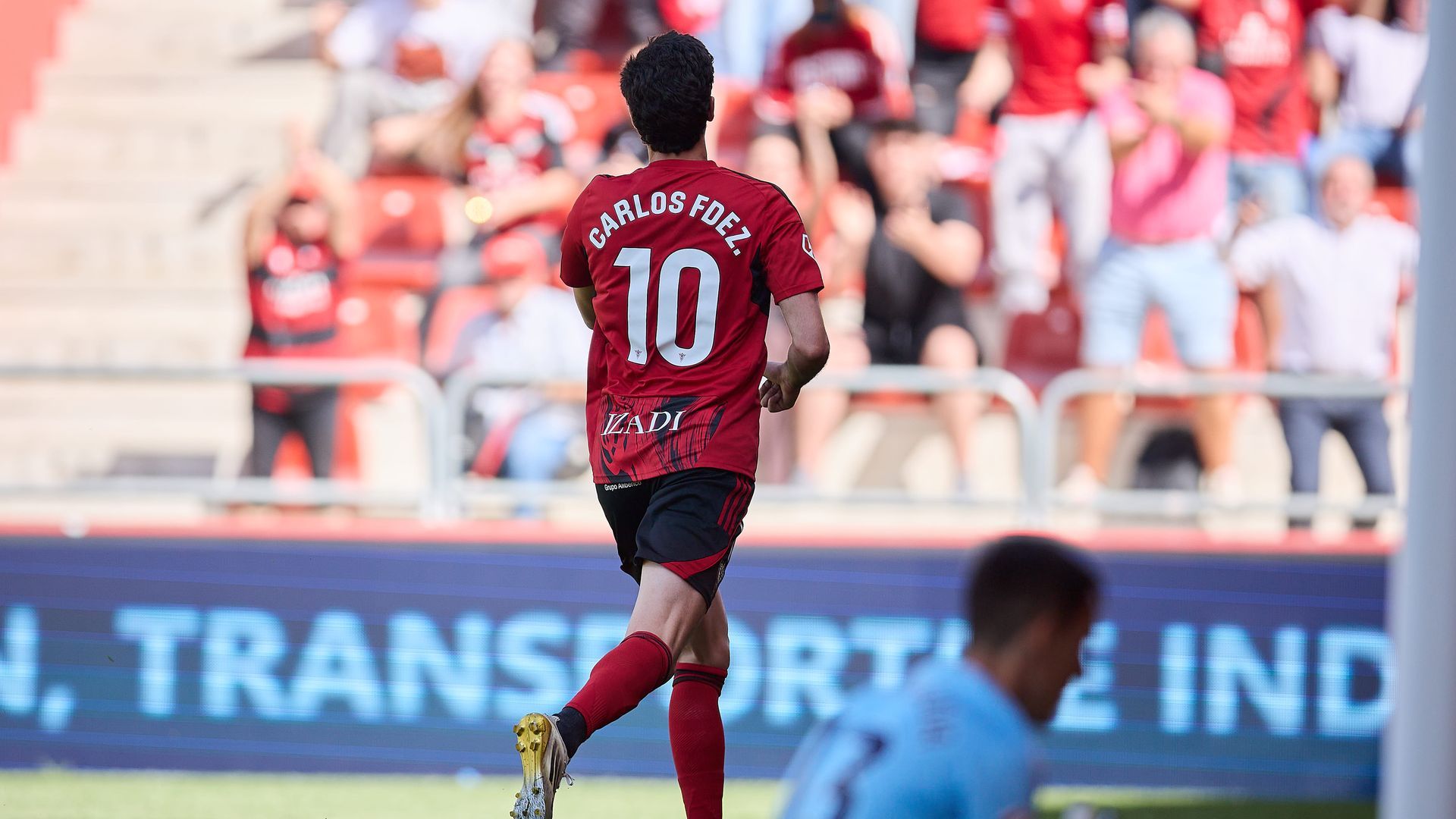 Carlos Fernández, durante un partido con el Mirandés.