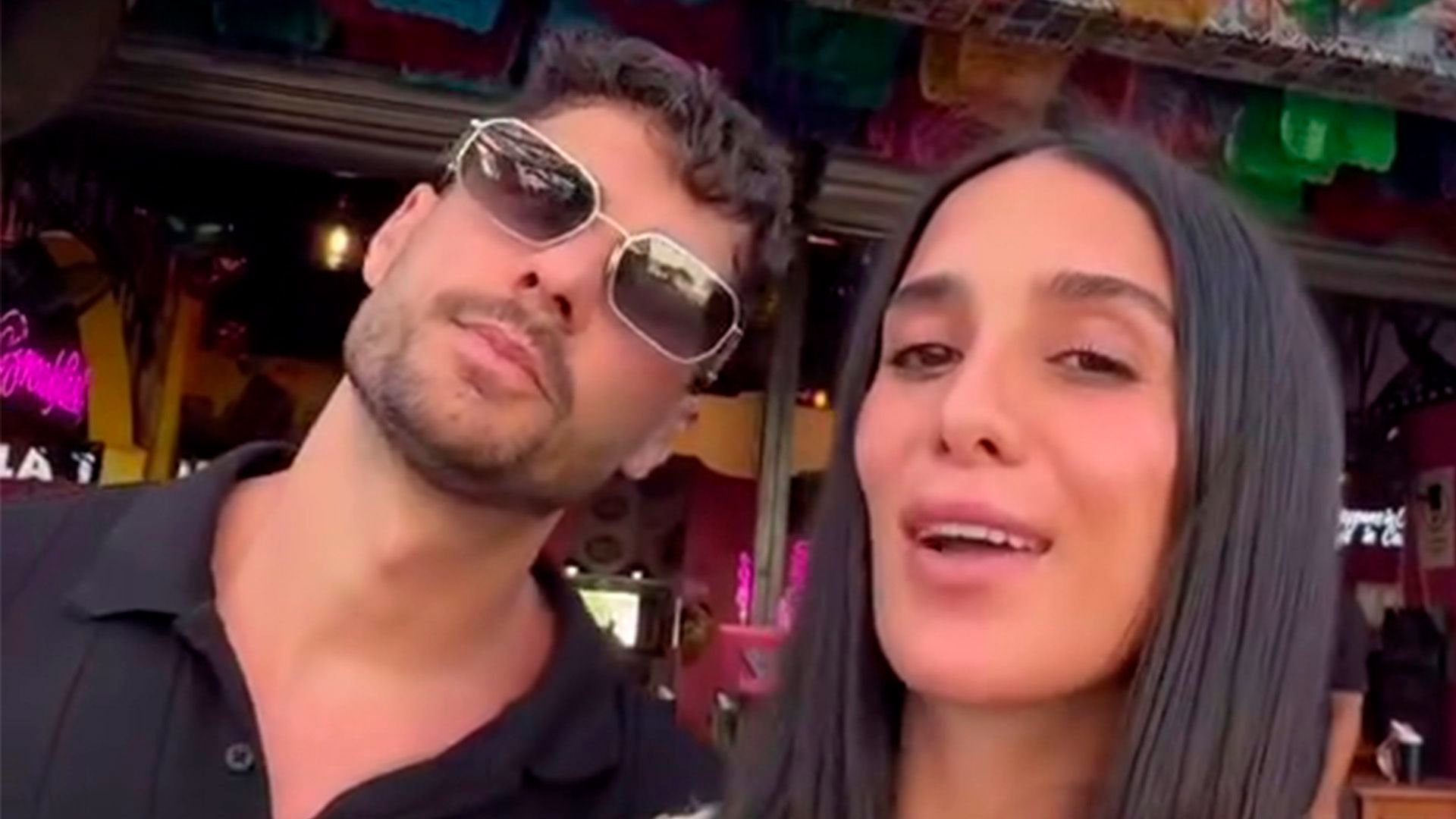 Claudia Martínez y Mario González enseñan lo que se gastan en México