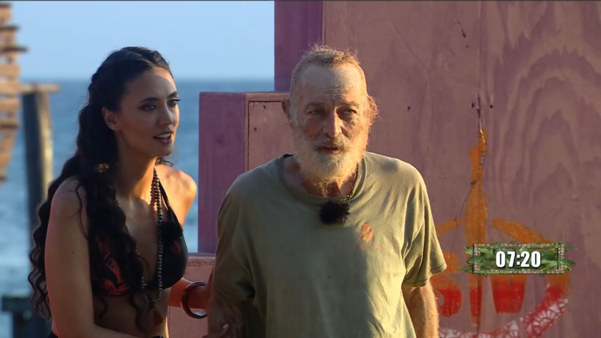 José Manuel Soto pierde el equilibrio en el juego prelíder de 'Playa Victoria': "¿Estás bien?"