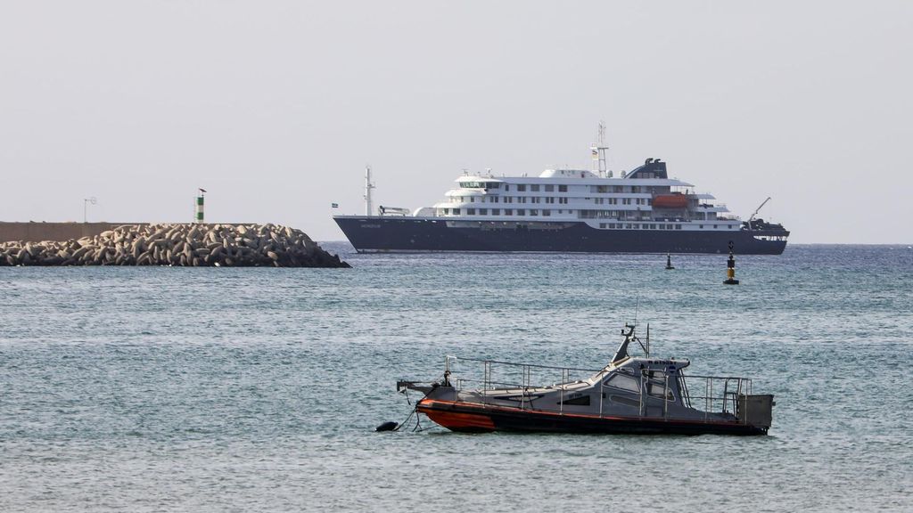 El protocolo de España para recibir al crucero del brote del hantavirus, el 'MV Hondius', en Canarias