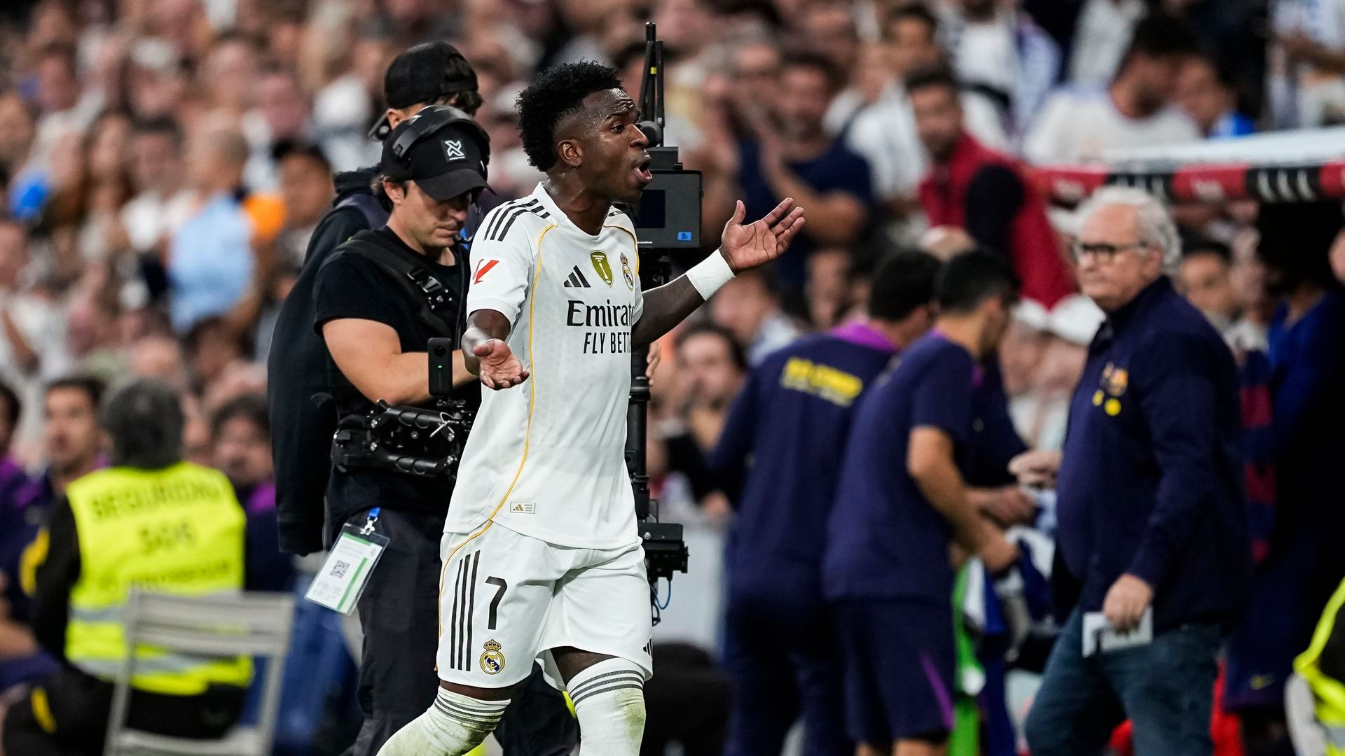 Vinicius y su cabreo en el Clásico